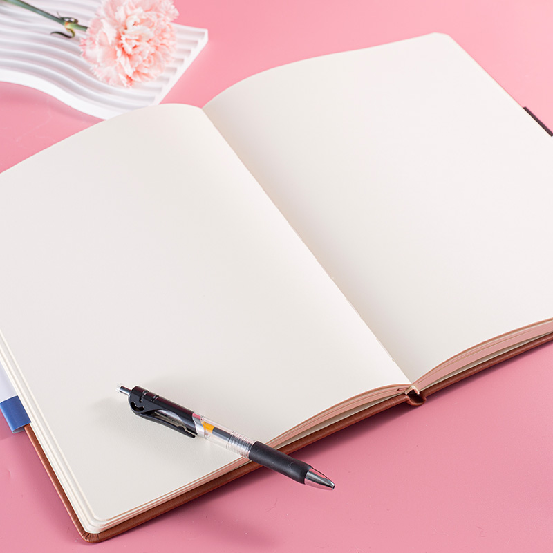 A4 A5 PU Hardcover Sketchbook with Elastic and Ribbon