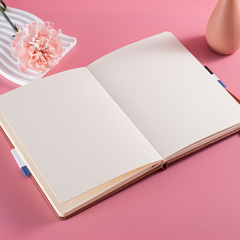 A4 A5 PU Hardcover Sketchbook with Elastic and Ribbon
